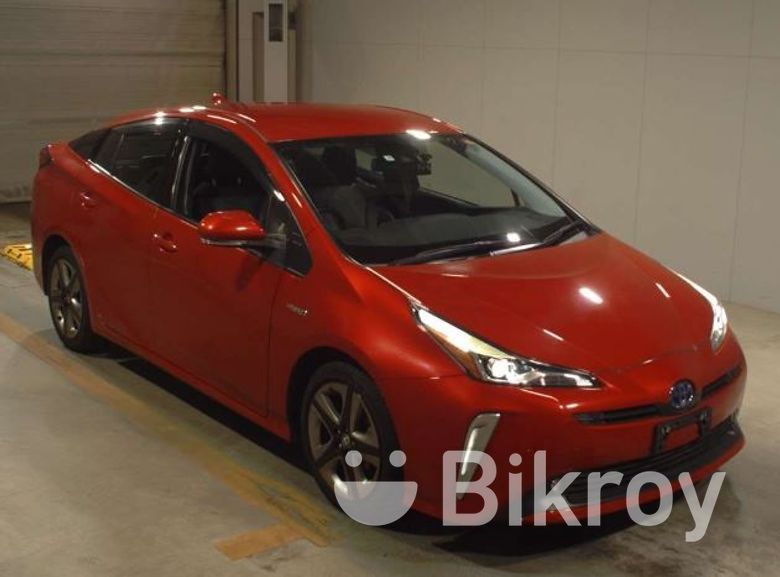 Toyota Prius S TOURING SELECTION 2019 in Bangladesh: A Comprehensive Guide